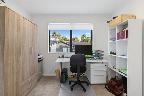 Photo of property in 74d Prospect Terrace, Pukekohe, 2120