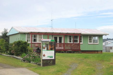 Photo of property in 138 Lorraine Place, Whangamata, 3620