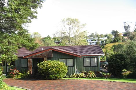 Photo of property in 76 Cheriton Road, Mellons Bay, Auckland, 2014