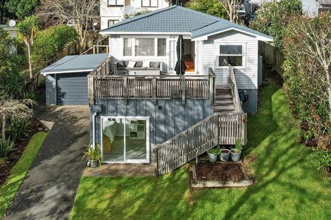 Photo of property in 24 Otanerua Road, Hatfields Beach, Orewa, 0931