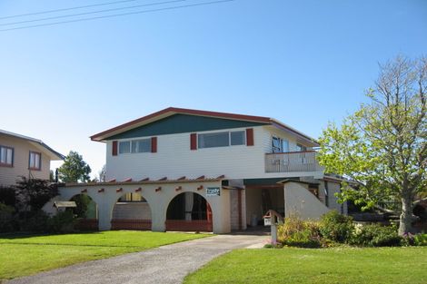 Photo of property in 67 Wakefield Street, Westport, 7825