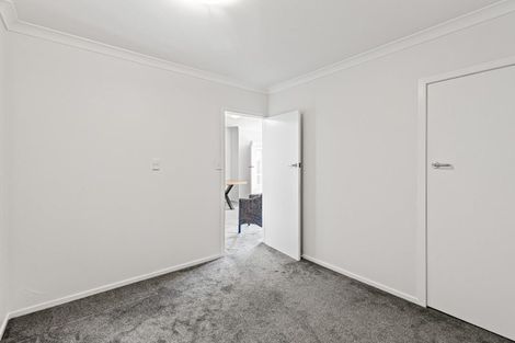 Photo of property in 219a Tukapa Street, Westown, New Plymouth, 4310