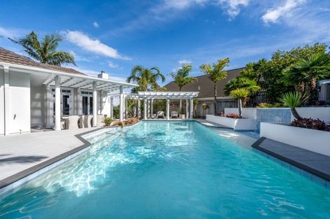 Photo of property in 38 Anaheim Boulevard, Shamrock Park, Auckland, 2016