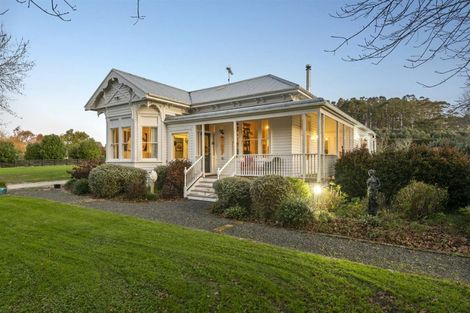 Photo of property in 1073 Kahikatea Flat Road, Waitoki, Kaukapakapa, 0871