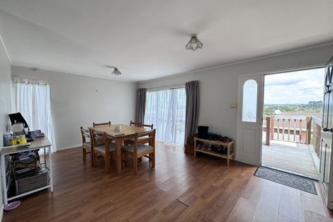 Photo of property in 6 Garcia Place, West Harbour, Auckland, 0618