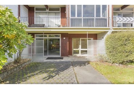 Photo of property in 2/58 Papanui Road, Merivale, Christchurch, 8014