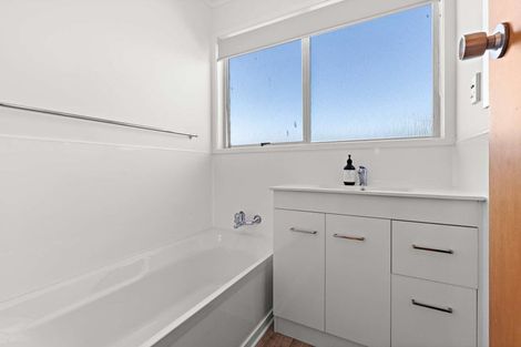 Photo of property in 438 Pukehangi Road, Pomare, Rotorua, 3015