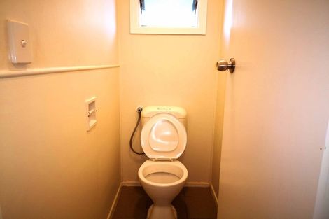 Photo of property in 46 Kohekohe Street, New Lynn, Auckland, 0600