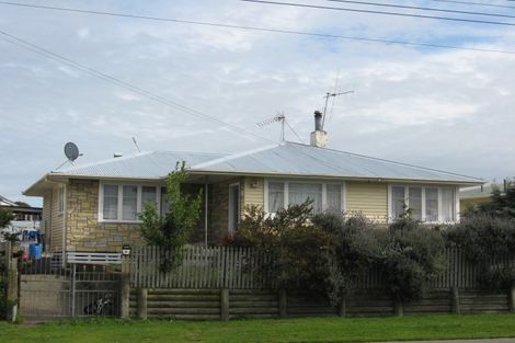 Photo of property in 29 Mosston Road, Castlecliff, Whanganui, 4501