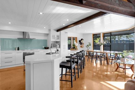 Photo of property in 218 Thornton Road, Cambridge, 3434