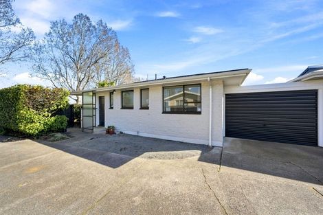 Photo of property in 1/126 Lake Terrace Road, Burwood, Christchurch, 8061