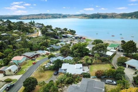 Photo of property in 69 Lorenzen Bay Road, Raglan, 3225