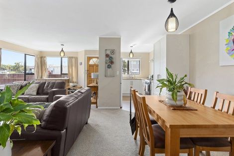 Photo of property in 25a Kemp Street, Kilbirnie, Wellington, 6022