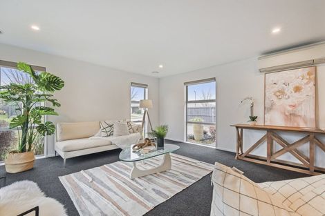 Photo of property in 6 Peter Place, Rangiora, 7400