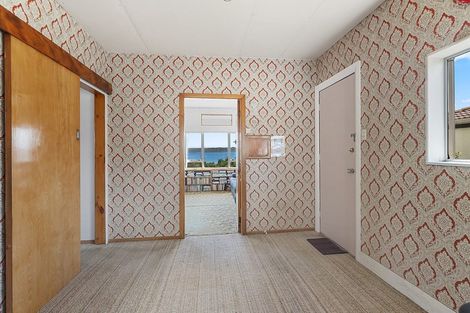 Photo of property in 12 Beach Road, Titahi Bay, Porirua, 5022