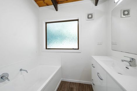 Photo of property in 497 Devon Street West, Blagdon, New Plymouth, 4310