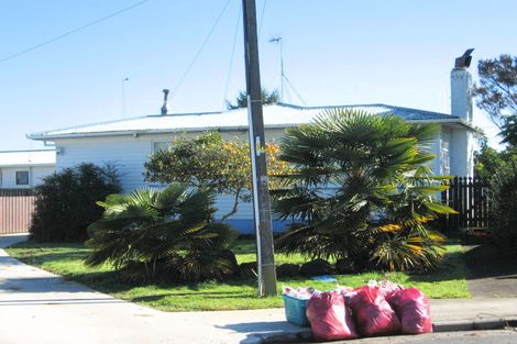 Photo of property in 11 Evans Place, Papakura, 2110