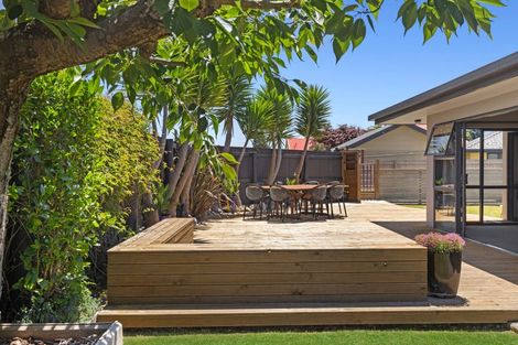 Photo of property in 5 Manoy Street, Motueka, 7120