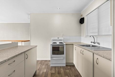 Photo of property in 16 Shearer Place, Pirimai, Napier, 4112