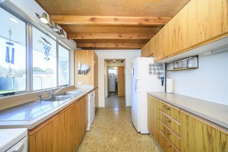 Photo of property in 3 Dampier Avenue, Awapuni, Palmerston North, 4412