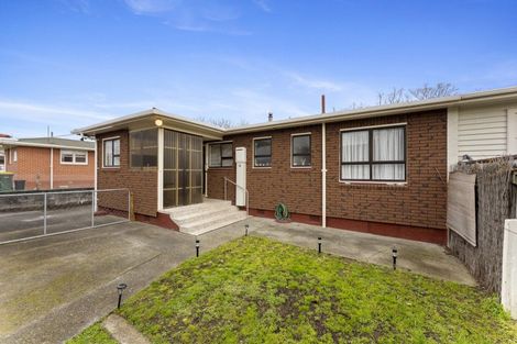 Photo of property in 607 Queen Street East, Levin, 5510