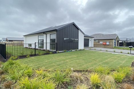 Photo of property in 12 Larissa Road, Halswell, Christchurch, 8025