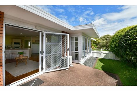 Photo of property in 16 Crampton Court, Orewa, 0931