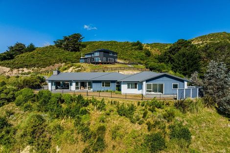 Photo of property in 2 Hauroko Glen, Aotea, Porirua, 5024