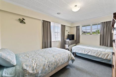 Photo of property in 48 Highbury Drive, Levin, 5510