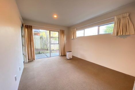 Photo of property in 3 Harrowglen Drive, Northcross, Auckland, 0632
