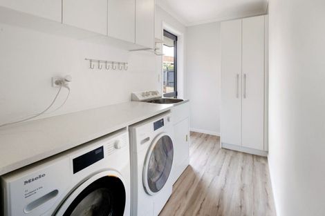 Photo of property in 6 Limousin Place, Grandview Heights, Hamilton, 3200