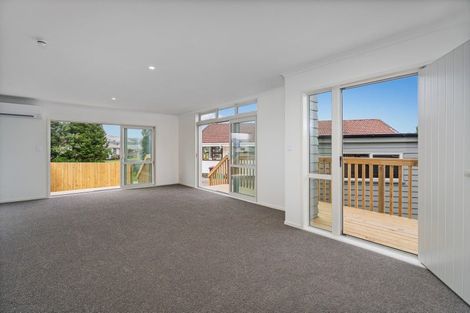 Photo of property in 21 Meadow Drive, Whitianga, 3510