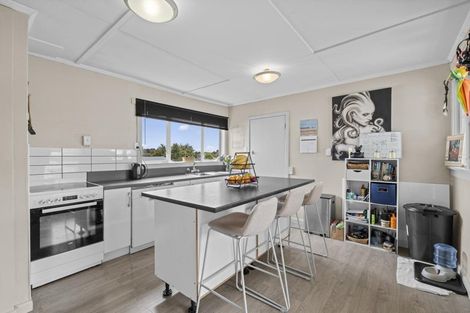 Photo of property in 64 Moa Street, Waikiwi, Invercargill, 9810