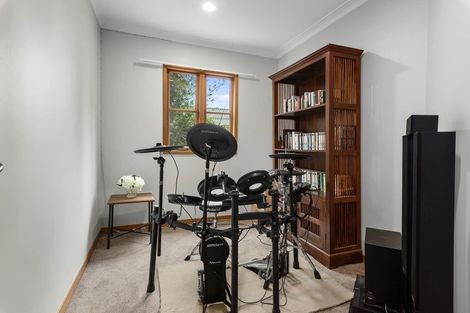 Photo of property in 105 Browns Bay Road, Browns Bay, Auckland, 0630