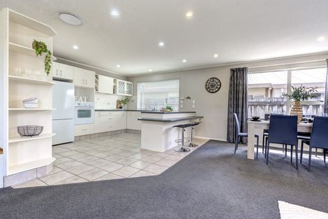 Photo of property in 121 Endeavour Avenue, Flagstaff, Hamilton, 3210