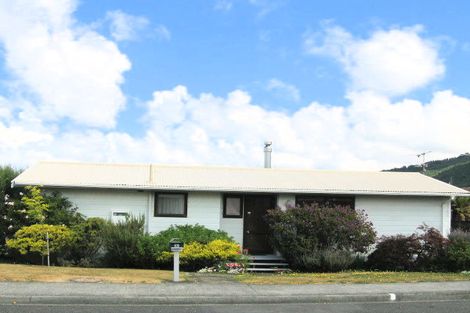 Photo of property in 31a Roband Crescent, Brown Owl, Upper Hutt, 5018