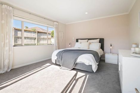 Photo of property in 9 Bronwylian Drive, Flat Bush, Auckland, 2016