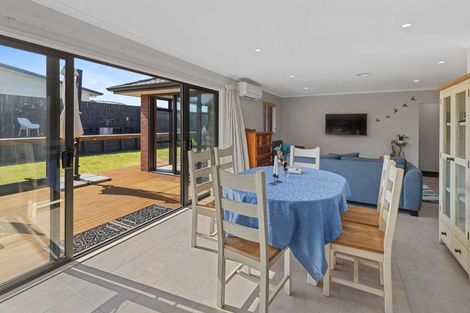 Photo of property in 6 Magnolia Crescent, Tawhero, Whanganui, 4501