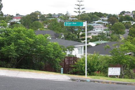 Photo of property in 1/1 Brian Avenue, Forrest Hill, Auckland, 0620