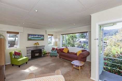Photo of property in 103 Tilley Road, Paekakariki, 5034