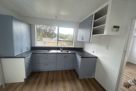 Photo of property in 17 Calvert Road, Moturoa, New Plymouth, 4310