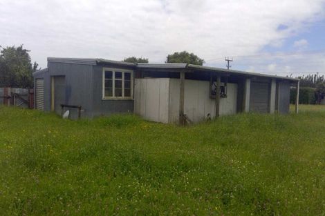 Photo of property in 18 Arthur Road, Paraite, New Plymouth, 4373