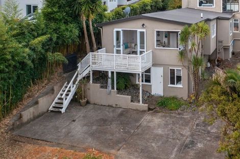 Photo of property in 2/80 Seaview Road, Castor Bay, Auckland, 0620