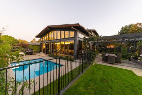 Photo of property in 12 Ihaka Street, Hokowhitu, Palmerston North, 4410