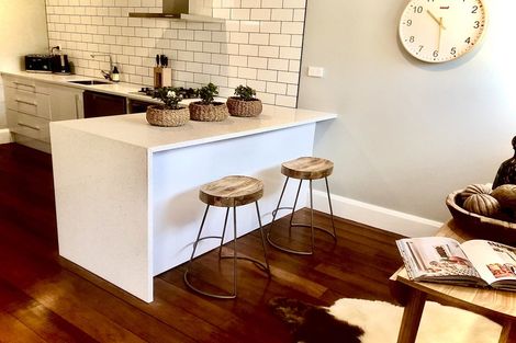 Photo of property in 27a Goldsmith Road, Hospital Hill, Napier, 4110