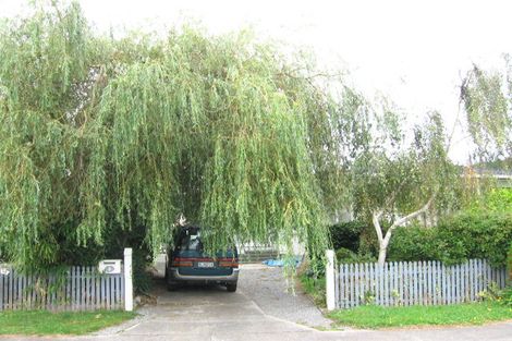 Photo of property in 3 Ponderosa Grove, Maoribank, Upper Hutt, 5018