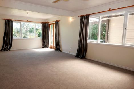 Photo of property in 1 Titoki Road, Raumati Beach, Paraparaumu, 5032