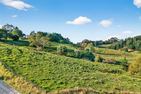 Photo of property in 311 Franklin Road, Paparoa, 0571