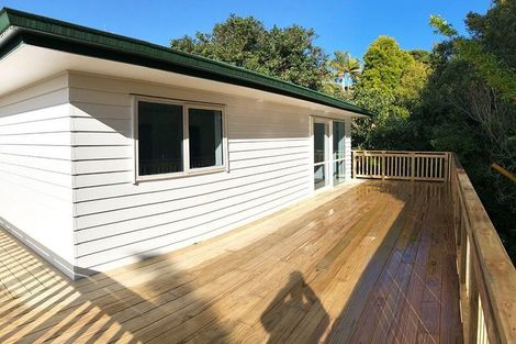 Photo of property in 42 Elliston Crescent, Stanmore Bay, Whangaparaoa, 0932