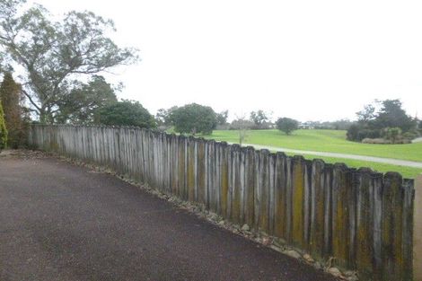 Photo of property in 15 John Lister Close, Golflands, Auckland, 2013